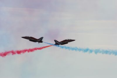 Red Arrows,Close Pass