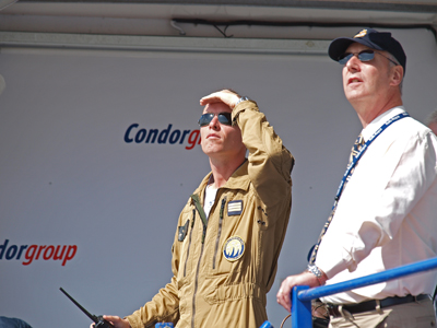 Cartouche Dore commentator