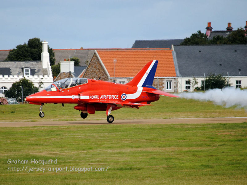 Red Arrows arrival